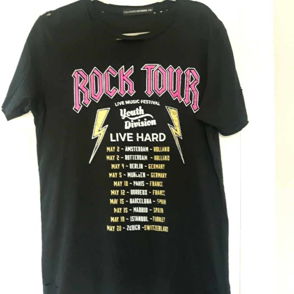 Womans over sized band tee